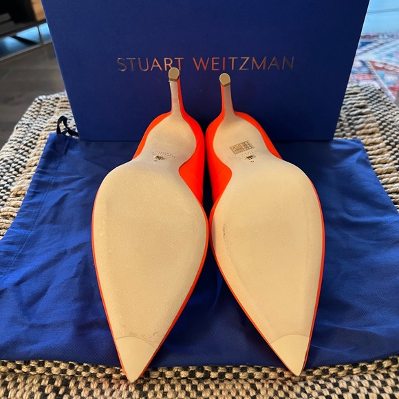 Neon Orange Stuart Weitzman ANNY 95 pump, size 9 - Picture 2 of 5